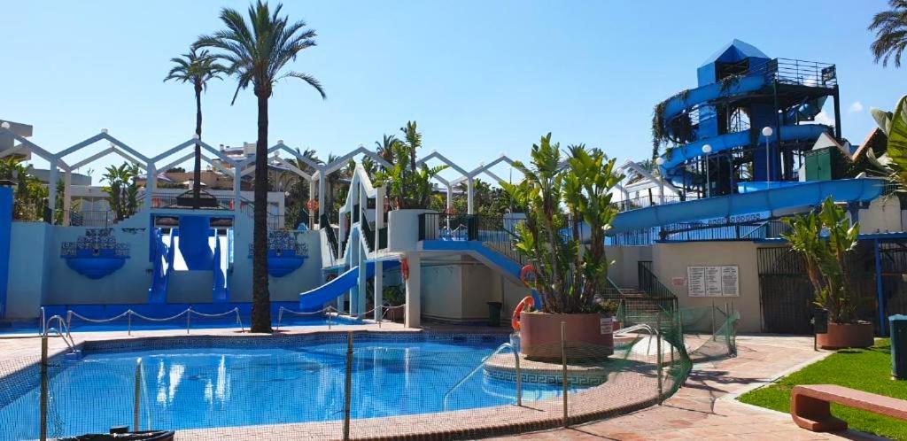 Benal Beach Suite Ii, Estudio Con Parque Acuatico Y Vistas Al Mar. Benalmádena Exterior foto