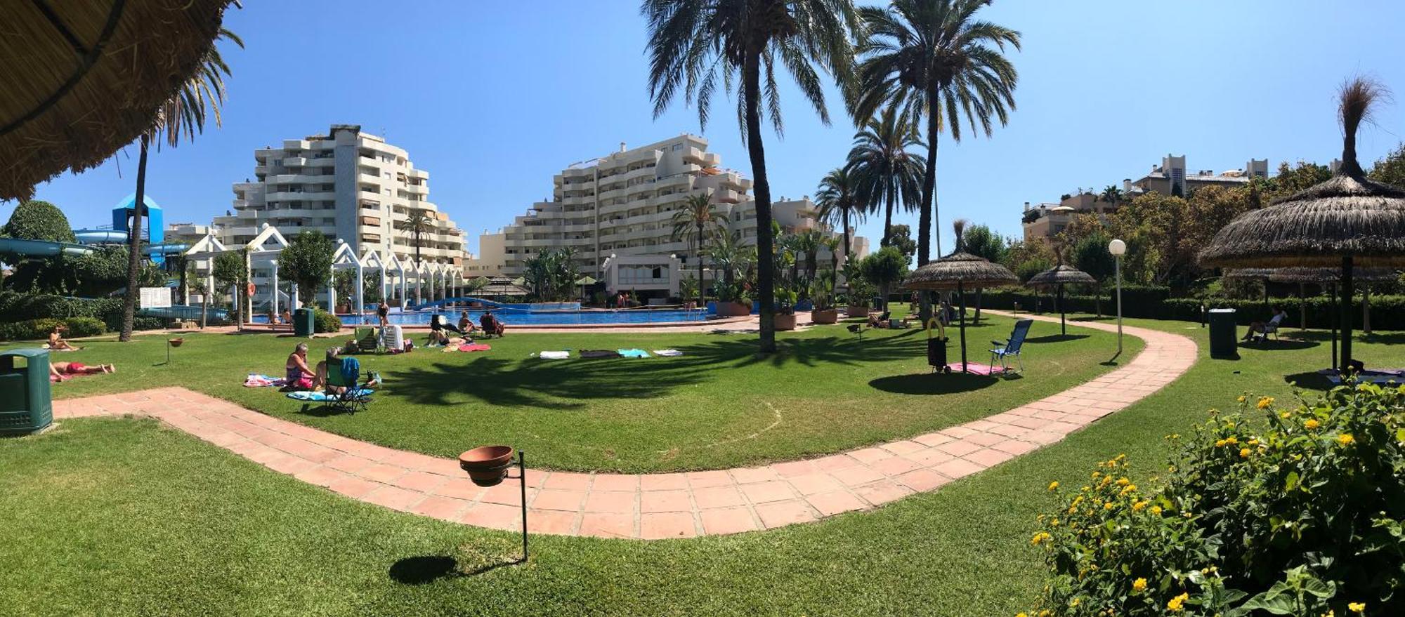 Benal Beach Suite Ii, Estudio Con Parque Acuatico Y Vistas Al Mar. Benalmádena Exterior foto
